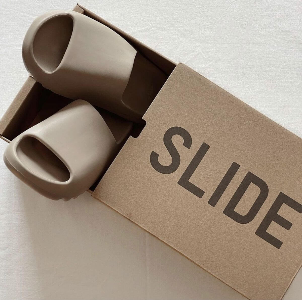 Adidas Yeezy Slide Bone (Restock Pair) - SnrKickz