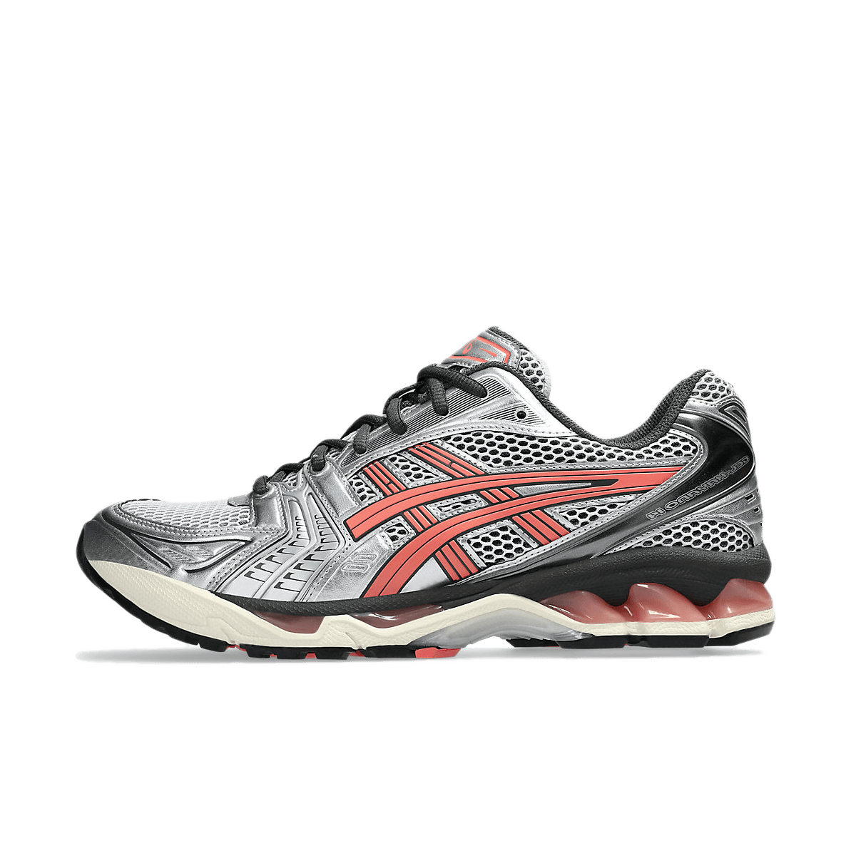 Zijaanzicht van de ASICS Gel-Kayano 14 Papaya met frisse oranje tinten, zilveren overlays en ademend mesh – opvallende retro hardloopschoen