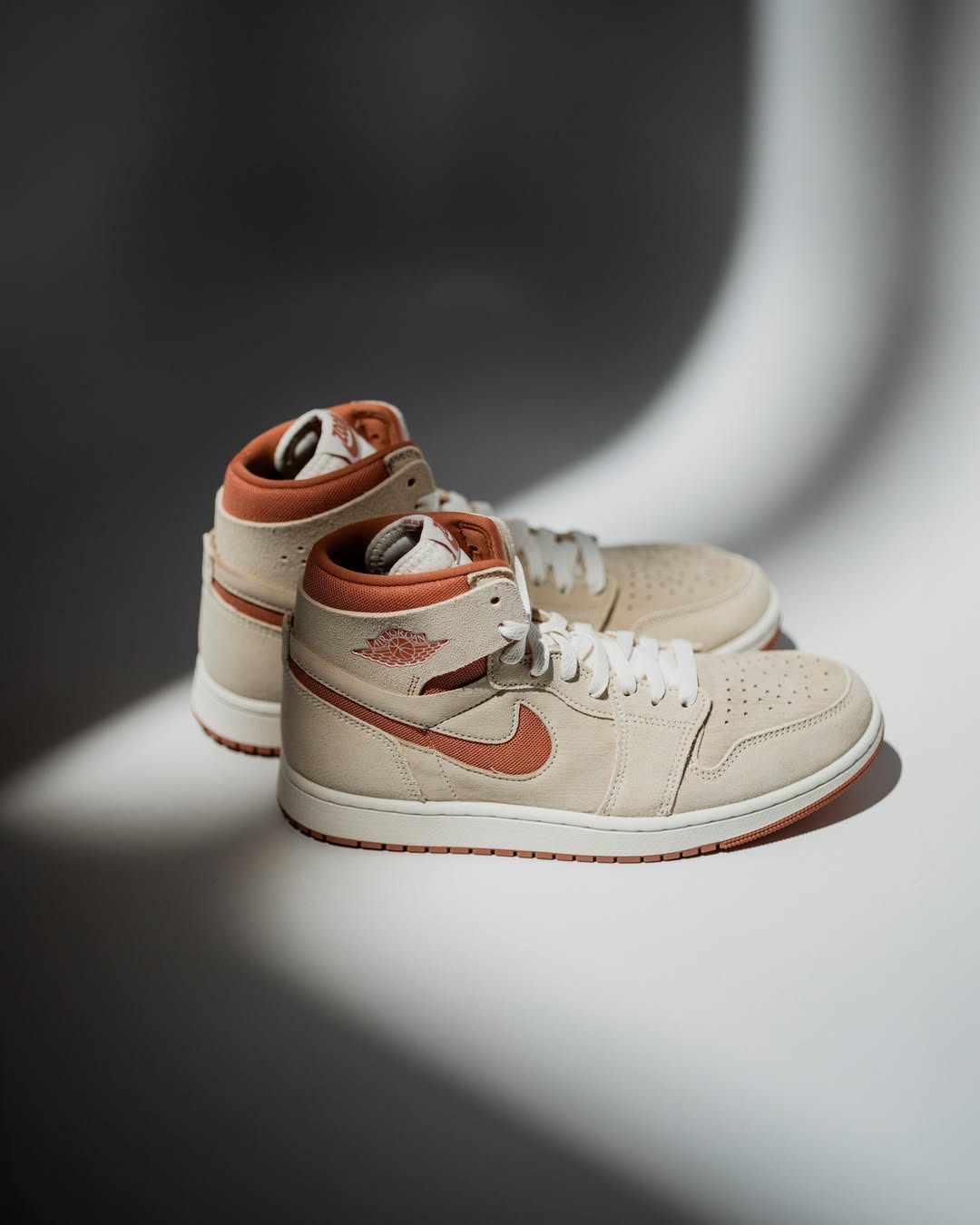 Air Jordan 1 High Zoom CMFT 2 Tan & Salmon