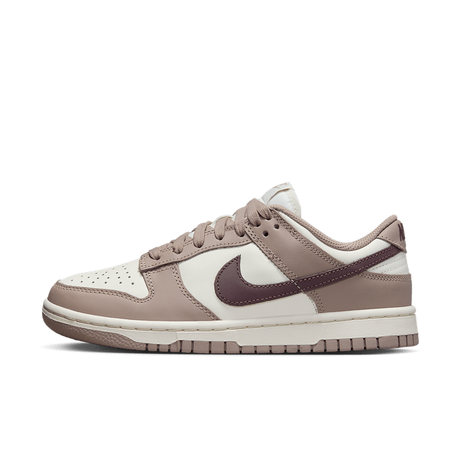 Nike Dunk Low
Sail Plum Eclipse (Women's)