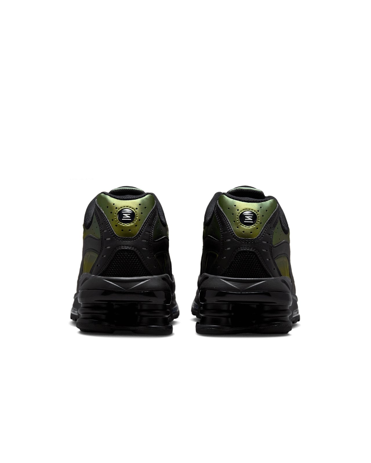 Close-up van de Nike Shox Ride 2 Black Cargo Khaki met metallic khaki Shox-units, rubberen buitenzool en zwart leren panelen