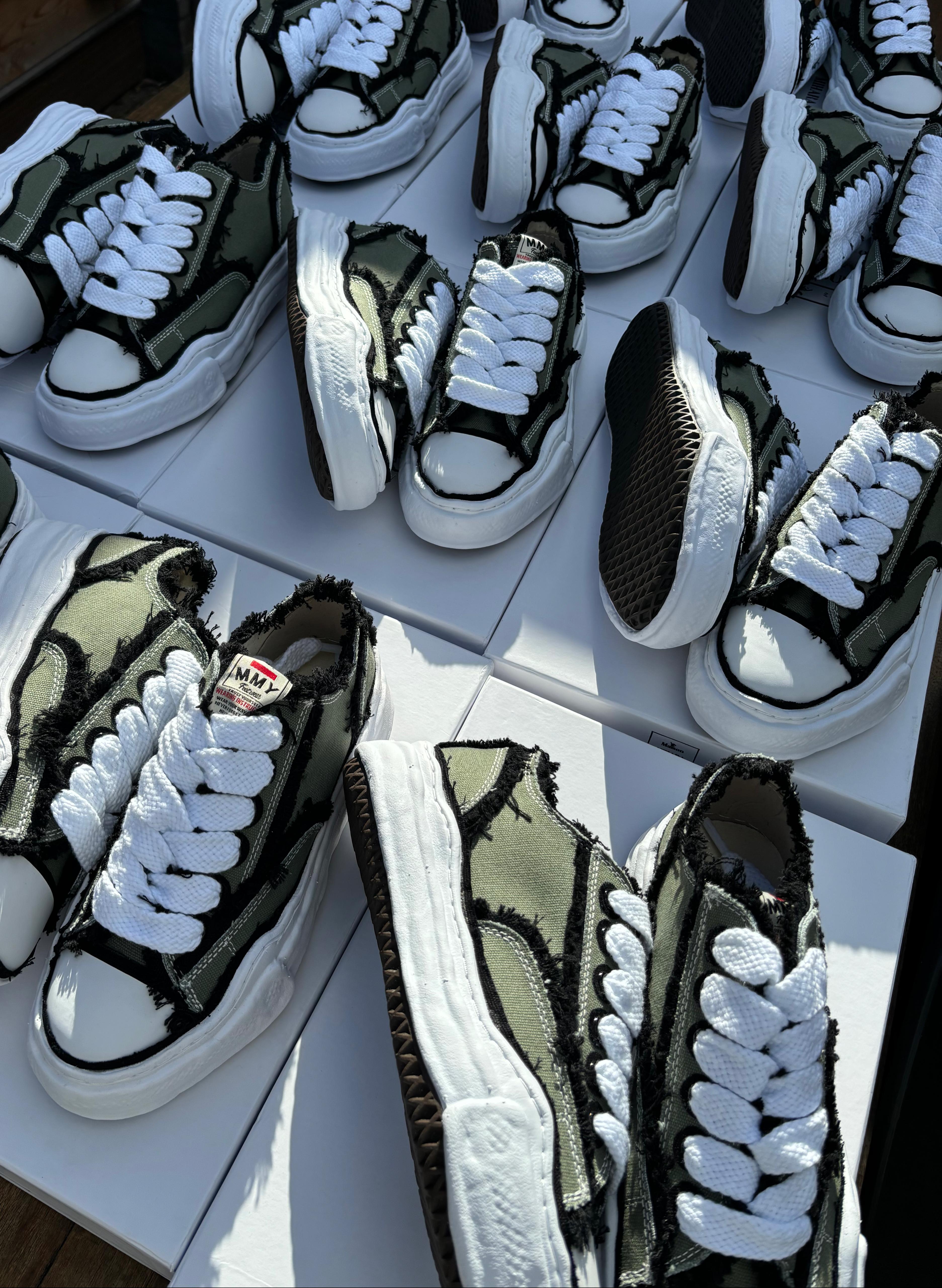 Maison Mihara Yasuhiro Peterson OG Sole Canvas Low Khaki - SnrKickz
