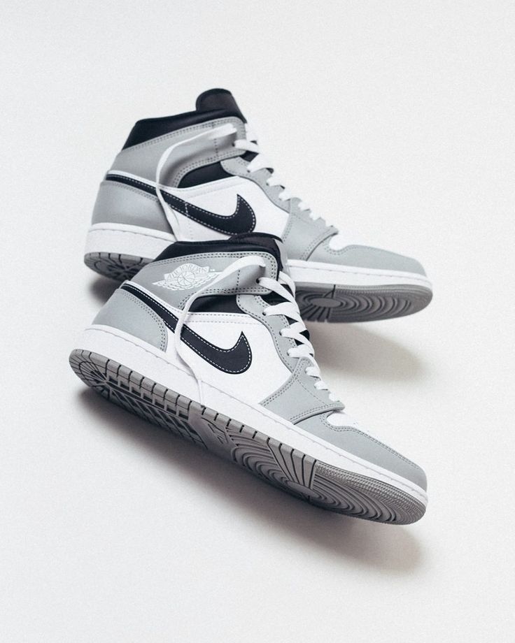 Air Jordan 1 Mid Helles Rauchgrau Anthrazit