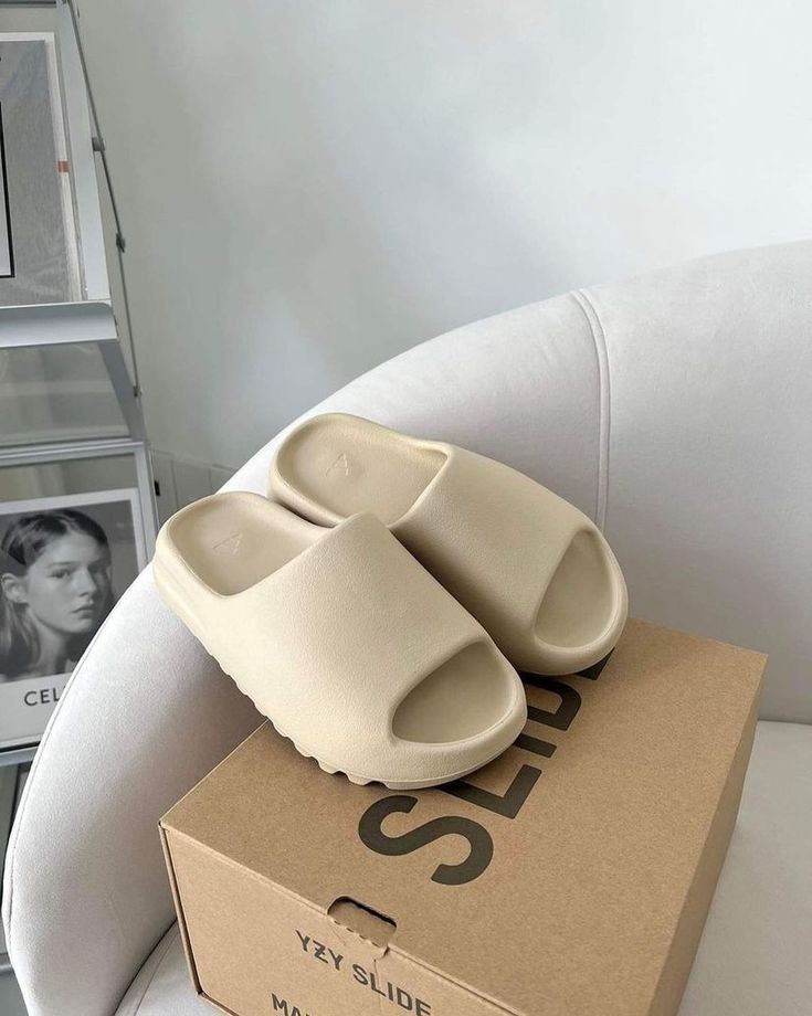 Adidas Yeezy Slide Bone (Restock Pair) - SnrKickz