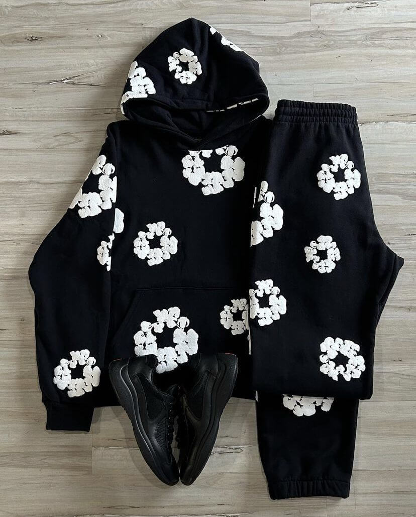 Denim Tears – Kapuzenpullover „The Cotton Wreath“ in Schwarz