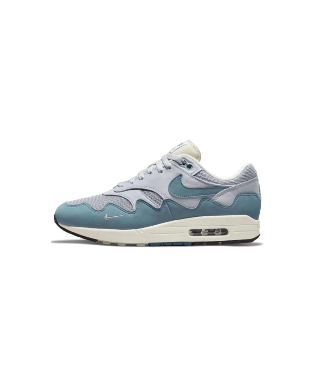 Nike Air Max 1 Patta Noise Aqua – zijkant met wave mudguard in aqua blauw en zilvergrijze panelen, verkrijgbaar bij Snrkickz