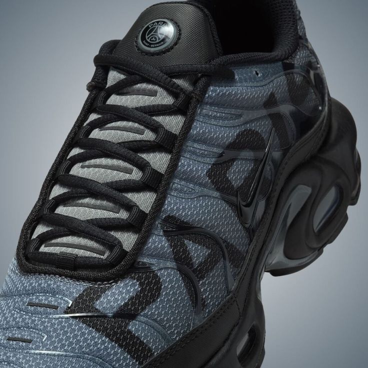Nike Air Max Plus PSG Paris Saint-Germain Black Particle Grey
