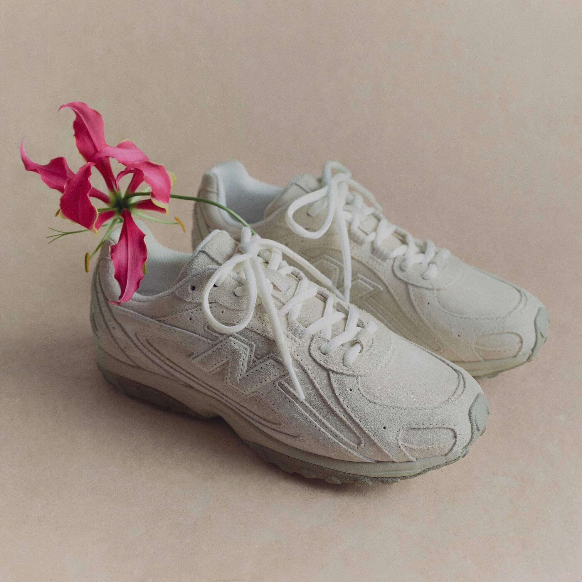 De New Balance 204L Timberwolf is hot & happening op dit moment!