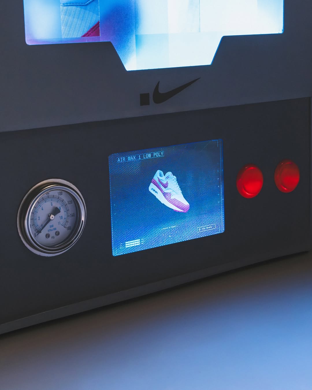 Der Nike Air Max 1 „Low Poly“ ist eindeutig vom charakteristischen Look von Lara Croft inspiriert.