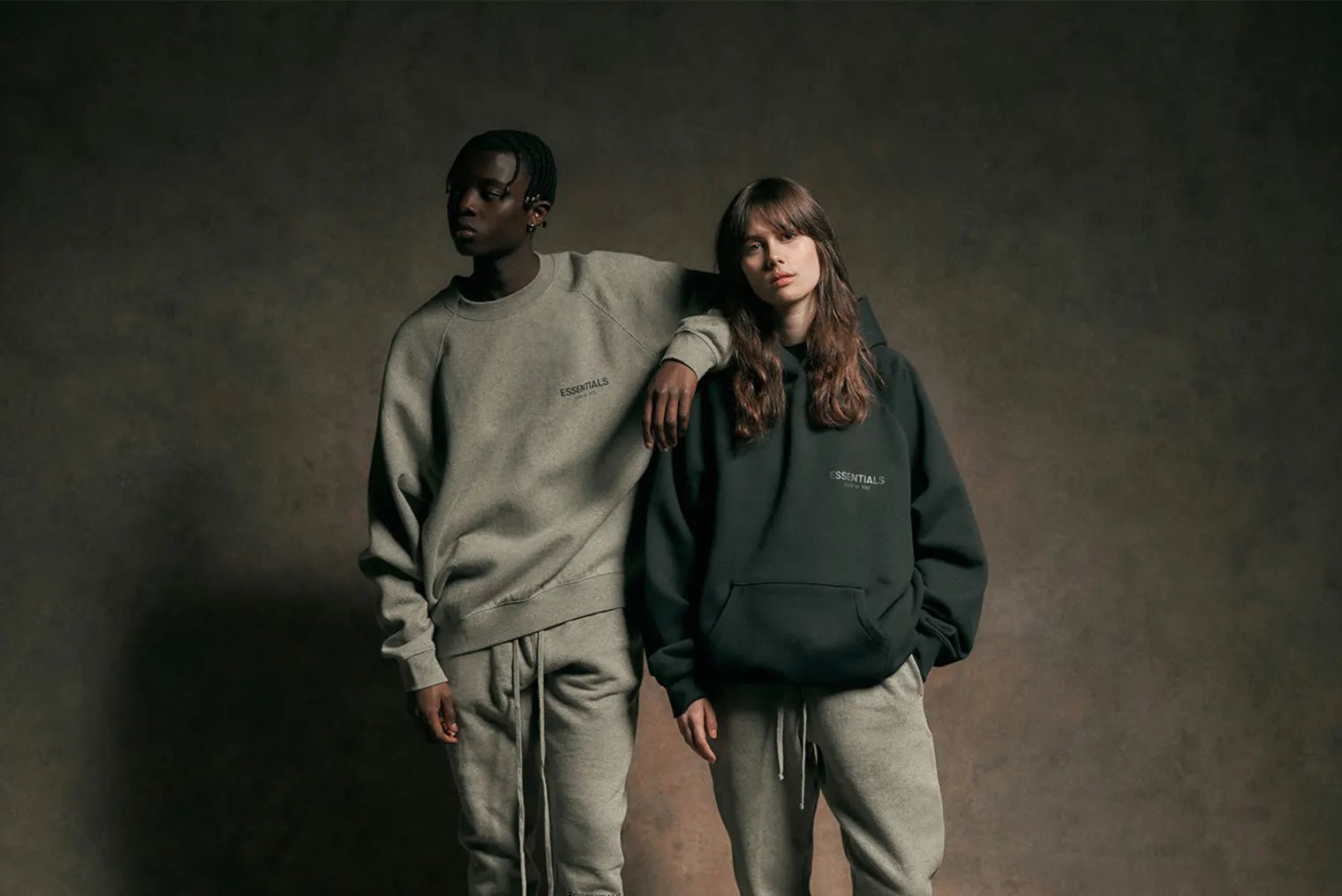 Hoe valt Essentials Fear of God: De ultieme gids voor pasvorm en comfort
