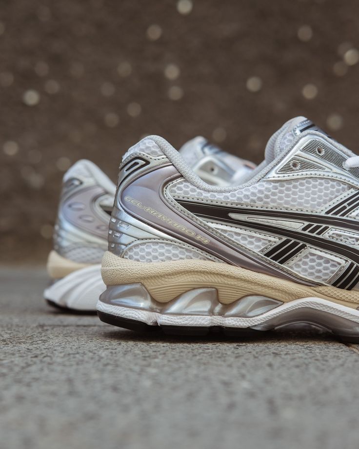 Ontdek alles over de ASICS GEL-Kayano 14 White Graphite Grey