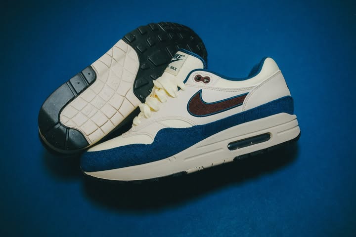Warum der Nike Air Max 1 Coconut Milk Burgundy Crush Navy im Jahr 2025 Ihr Favorit sein wird