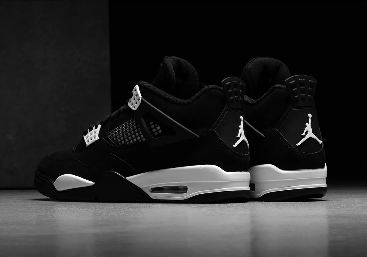 Air Jordan 4