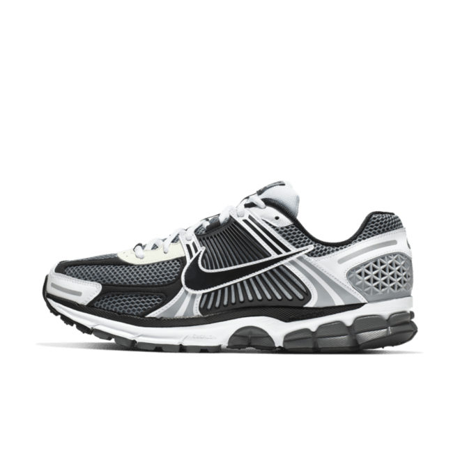 Nike Zoom Vomero 5 Black &amp; Metallic Silver