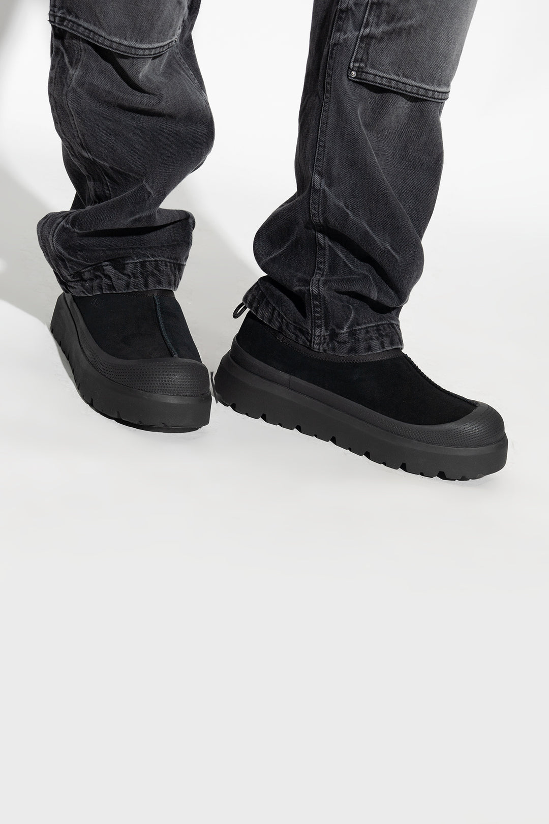 UGG Tasman Weather Hybrid Schwarz