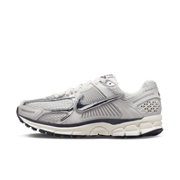 Nike Zoom Vomero 5 Photon Dust