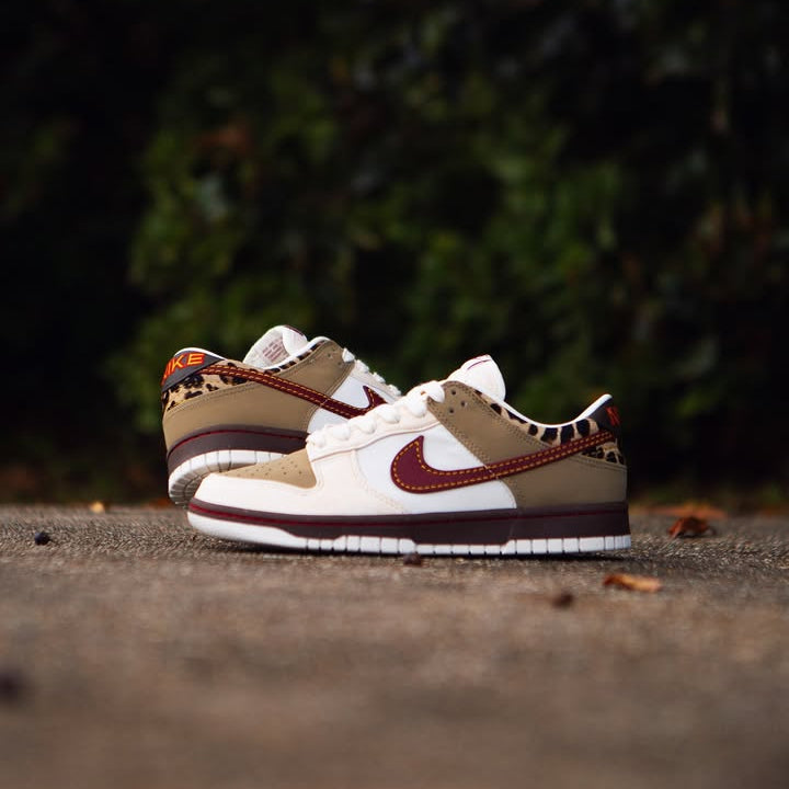 Nike Dunk Low Retro Khaki Team Rot Perlmutt Weiß