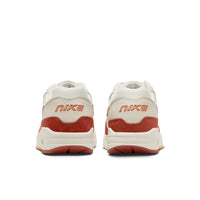Nike Air Max 1 Rugged Orange FD2370-100 - Zoolaanzicht | Snrkickz