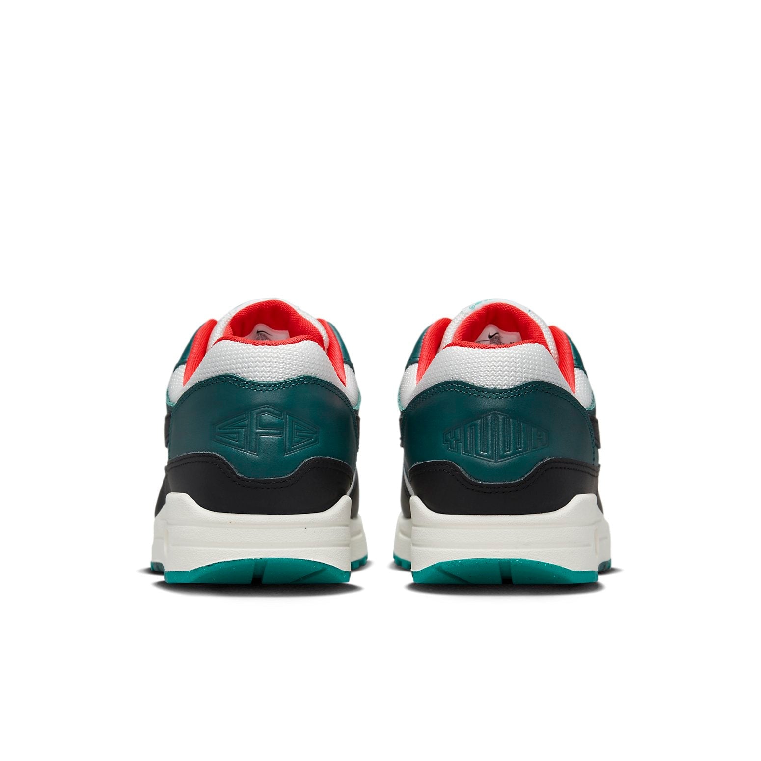 Nike Air Max 1 Liverpool Lebron James