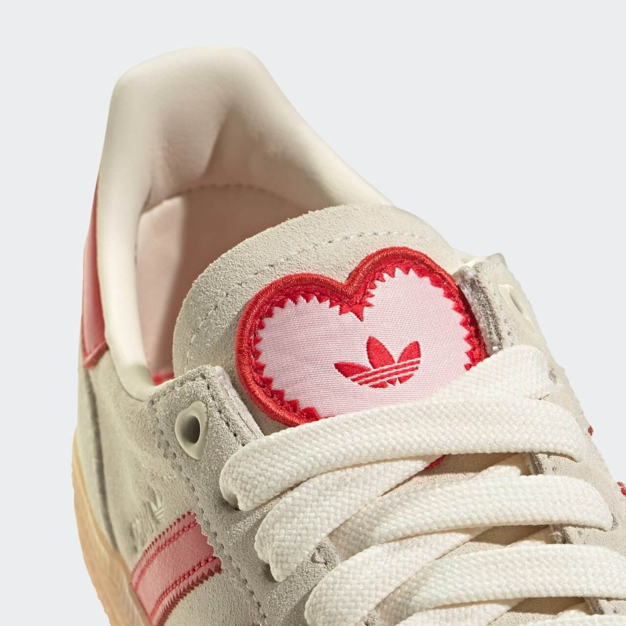 Adidas_Handball_Spezial_Valentine_s_Day_2026_KH9044_Cream_White_Better_Scarlet_Sandy_Pink_Snrkickz 4