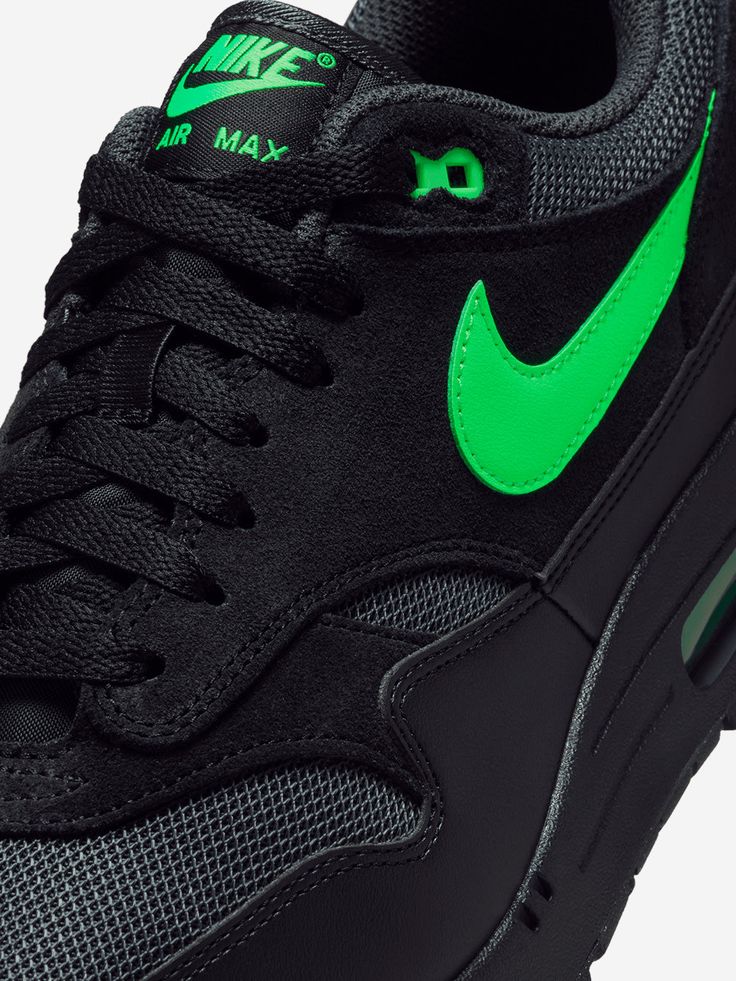Nike Air Max 1 Essential Black Green Strike - SnrKickz