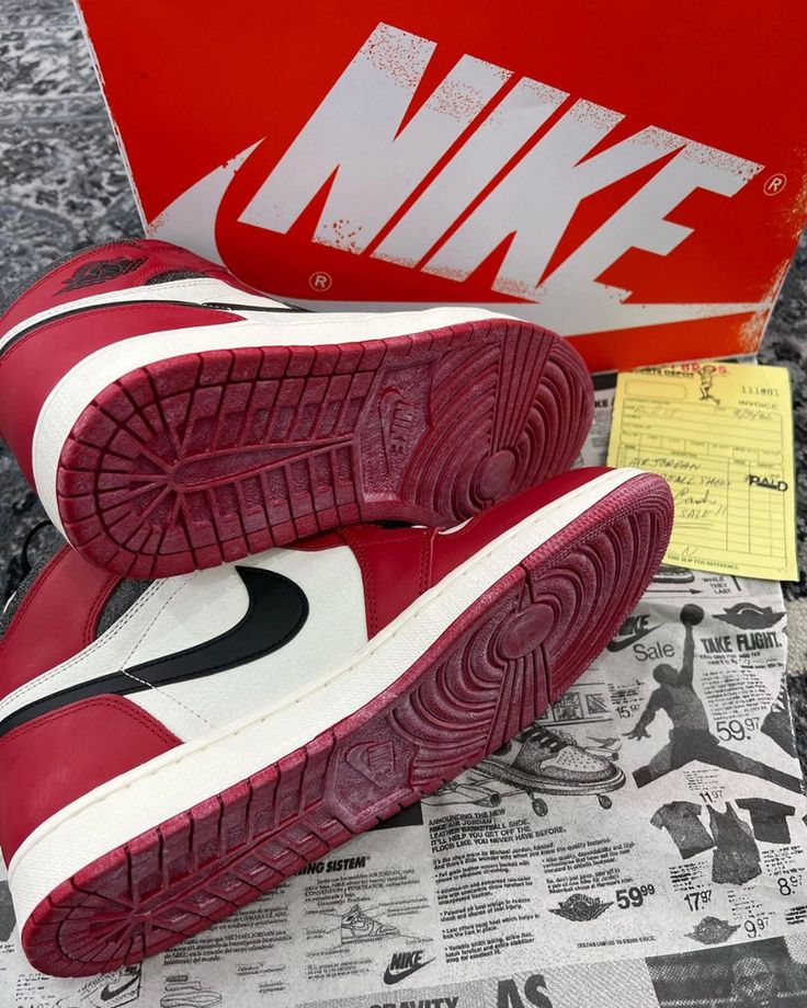 Air Jordan 1 High OG Chicago Lost And Found