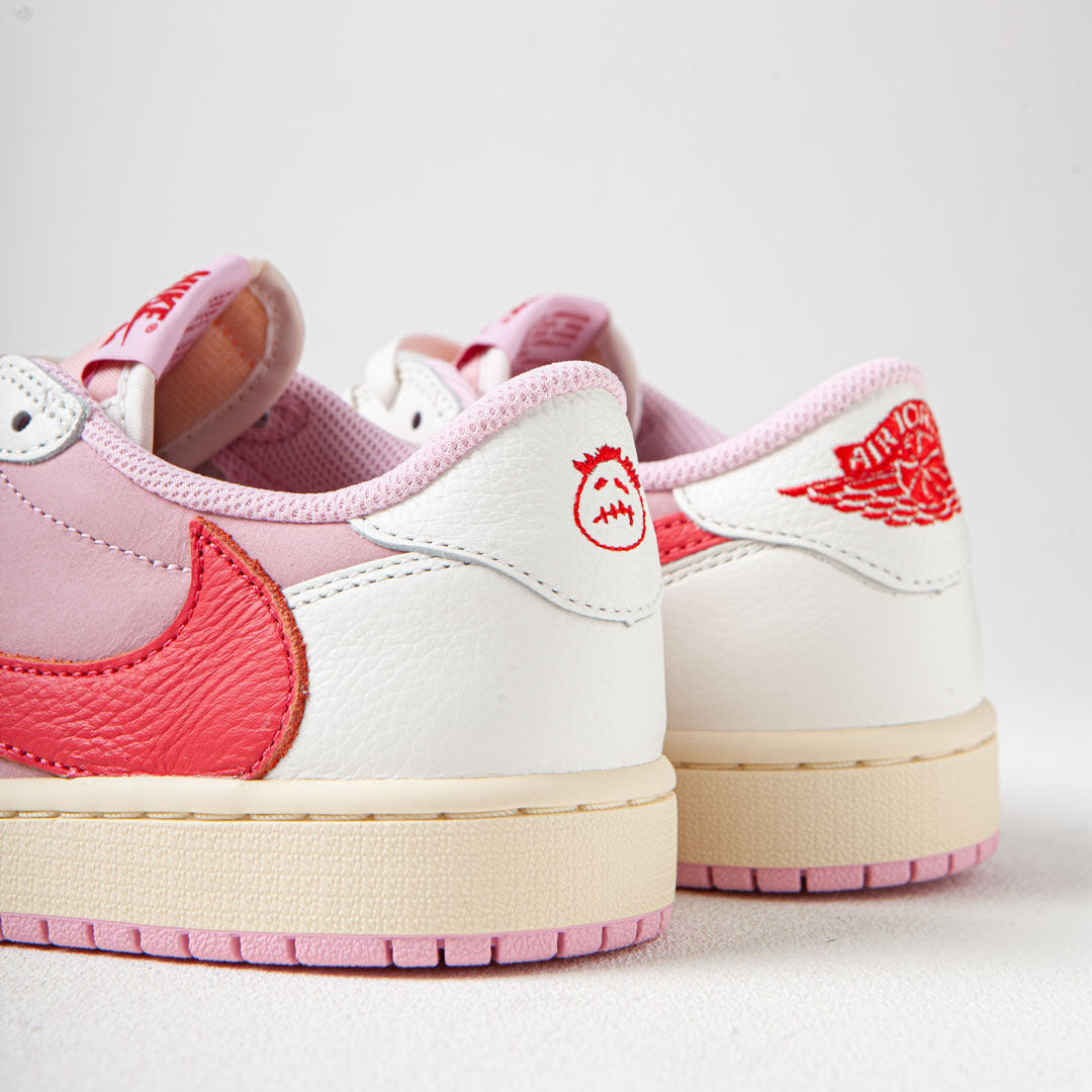 Air Jordan 1 Retro Low OG SP Travis Scott Shy Pink