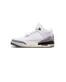 Air Jordan 3 Retro White Cement Reimagined DN3707-100 zijaanzicht met wit leer, klassieke cement print en vintage off-white midsole

