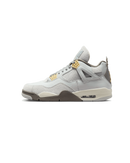 Air Jordan 4 SE Craft Photon Dust grijze sneaker met suède en nubuck details zijaanzicht