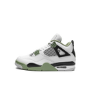 Air Jordan 4 Seafoam zijaanzicht met wit leren bovenwerk, Seafoam groene accenten en grijze details op rubberen buitenzool