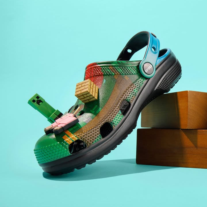 Crocs Classic Clog Minecraft Dark Forest