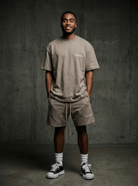 Fear of God Essentials Desert Taupe Summer set | Gratis Verzending Snrkickz Ferris Camron-597b-4d9a-9d2e-725486d0e93a_1