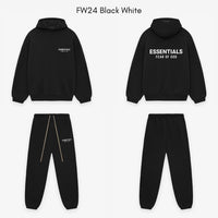 Fear of God Essentials FW24 Black White Hoodie gedragen | Snrkickz