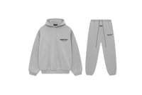 Fear_of_God_Essentials_FW24_Light_Heather_Full_set_Snrkickz trainingspakken