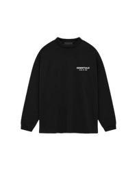 Studiofoto van de Fear of God Essentials Jersey Long Sleeve T-Shirt Black met minimalistische look, ronde hals en wit Essentials logo links op de borst
