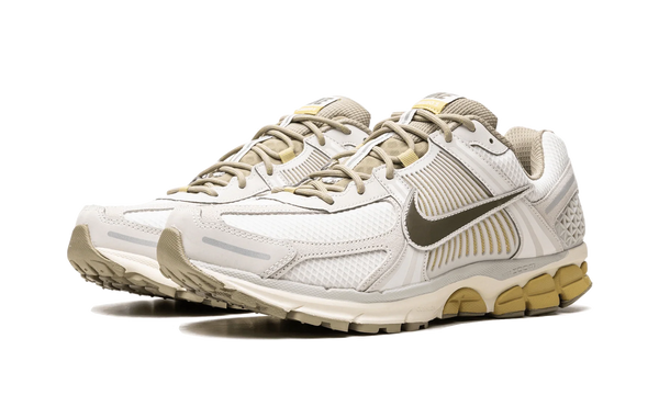 Nike Zoom Vomero 5 Light Bone Neutral Olive