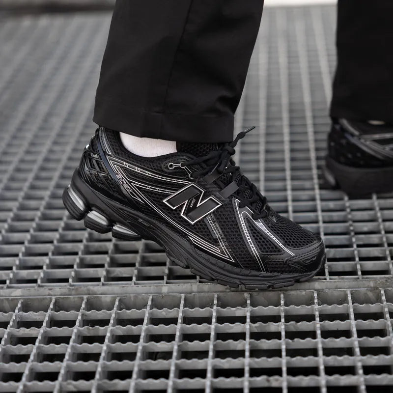 New Balance 1906R Black Grey (M1906RCH) | Snrkickz

