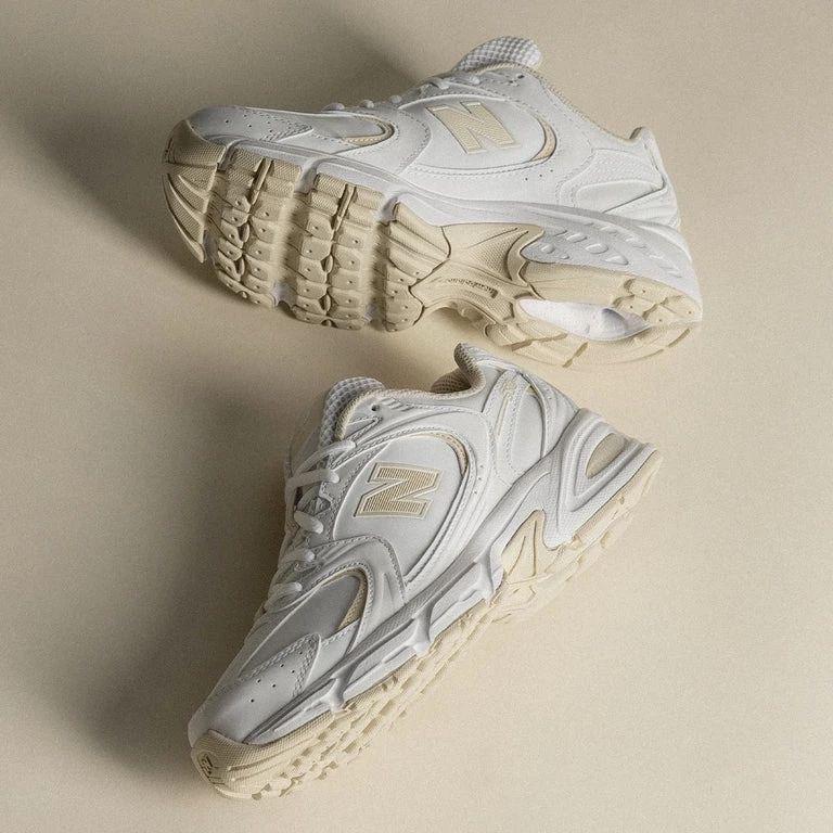 New Balance 530 Weiß Ruhiges Taupe