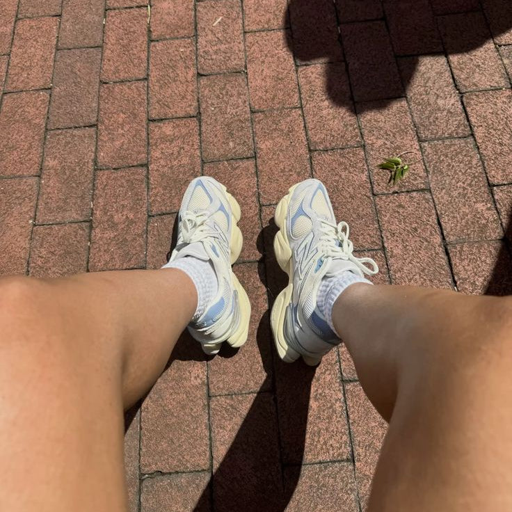 
New Balance 9060 Pearl Grey Linen
