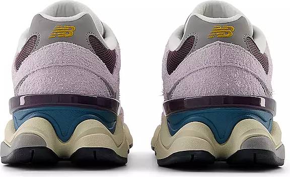 New Balance 9060 Taro Pflaume Braun