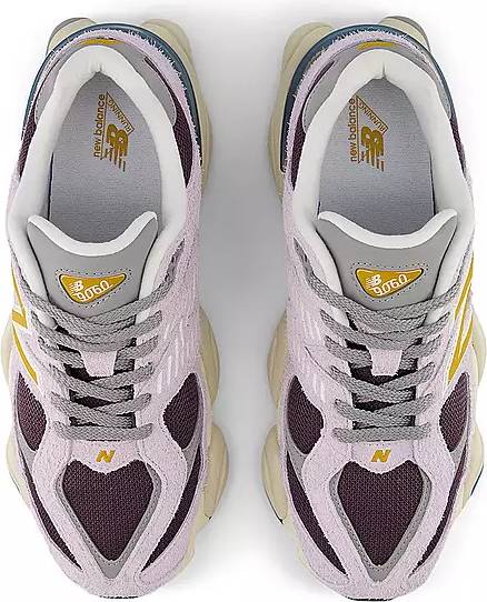 New Balance 9060 Taro Pflaume Braun