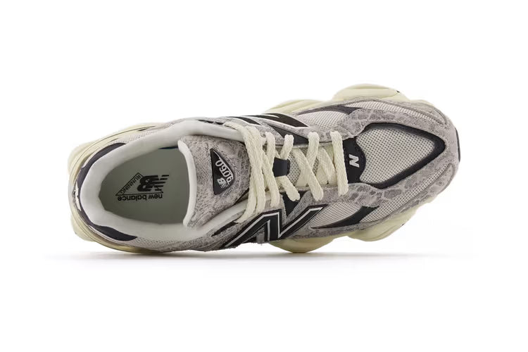 New Balance 9060 Jahr der Schlange