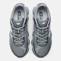 New_Balance_Abzorb_2000_Grey_Day_2026_U20008LR_SnrKickz bovenkant