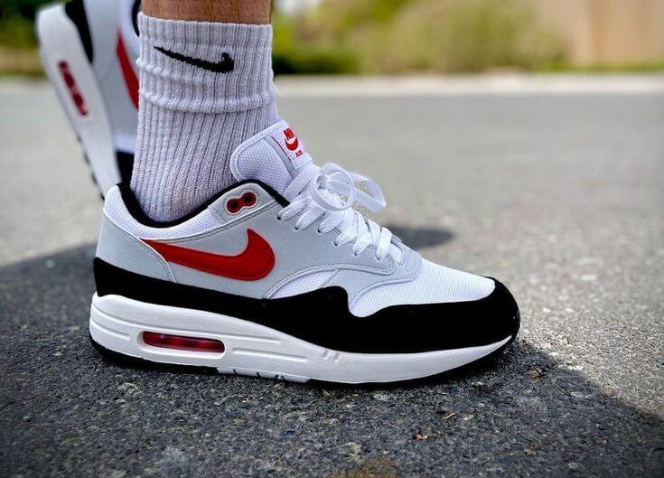 Nike Air Max 1 Chili Volt