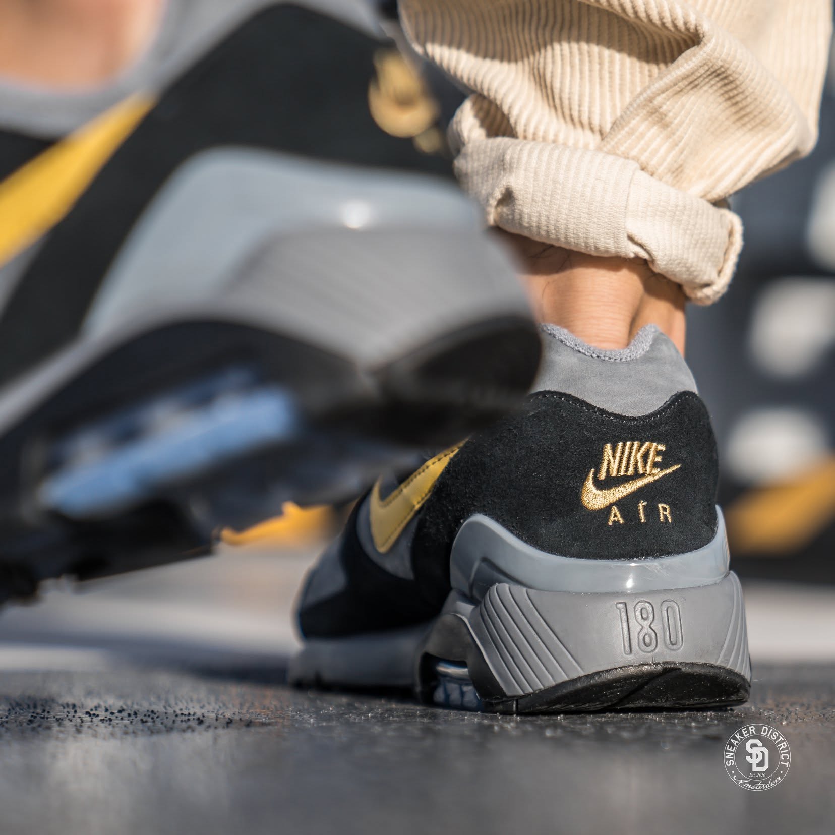 Nike Air Max 180 Cool Grey Black Wheat Gold