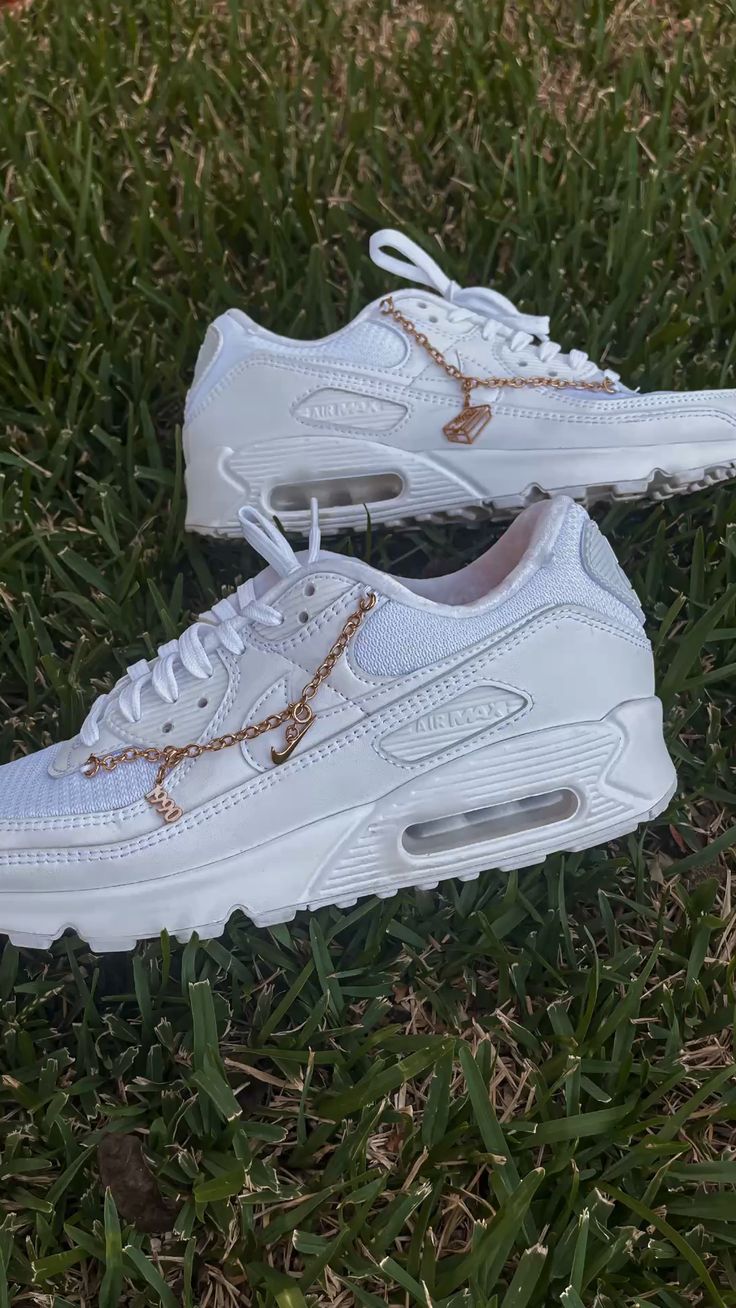 Nike Air Max 90 Lucky Charm White