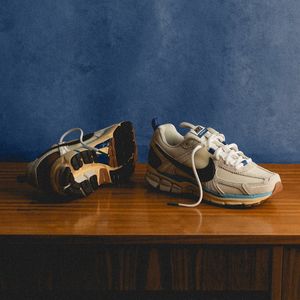 Nike Air Zoom Vomero 5 PRM WMNS Design by Japan