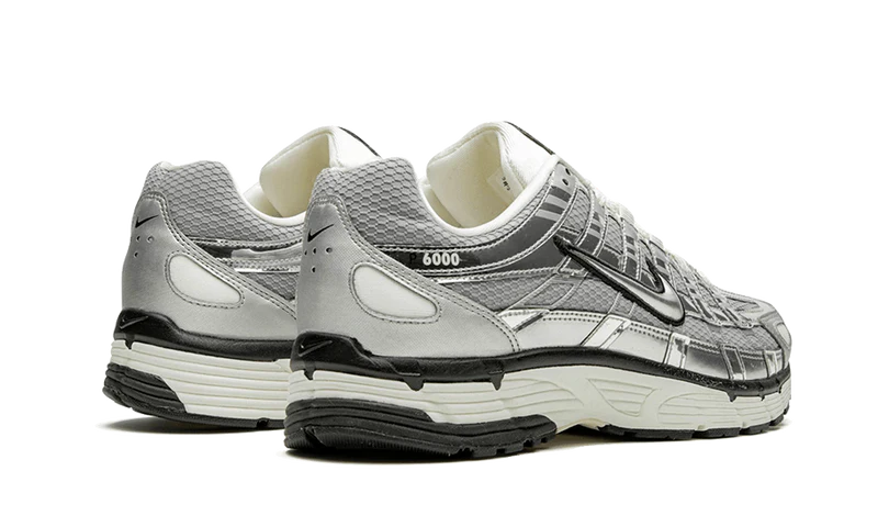 Nike P-6000 Metallic Silber