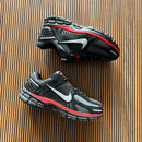 Nike Zoom Vomero 5 Black Metallic University Red Snrkickz