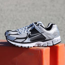 Nike Zoom Vomero 5 Black Silver Metallic 2
